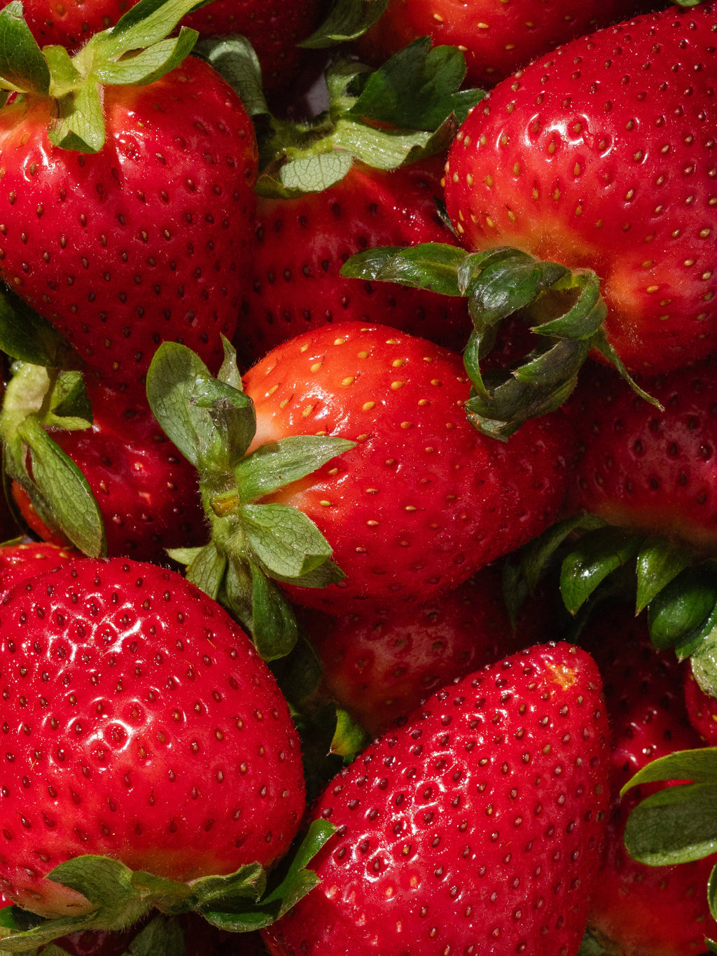 Strawberry & Blonde Wood - Your Home Deserves Better Scent